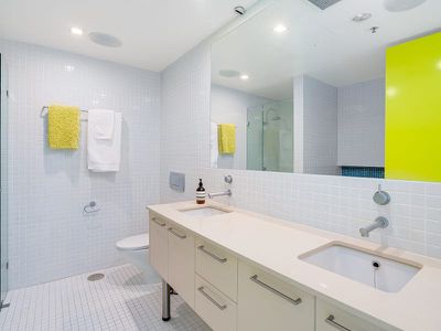 706 / 15 Vaughan Place, Adelaide