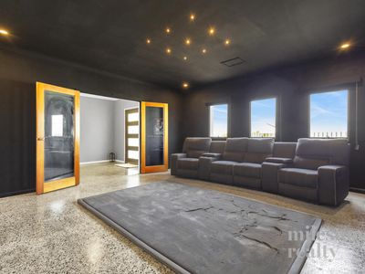 16 Tinsel Street, Yanchep