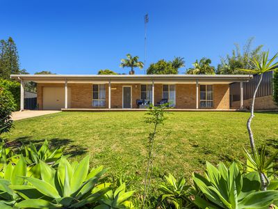 6 Crabbe Street, Woolgoolga