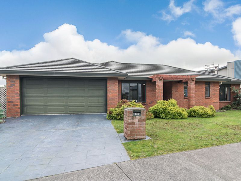 153 Field Way, Waikanae Beach