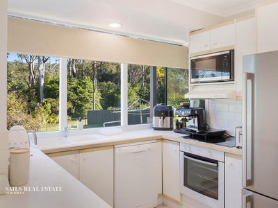 8 Tura Beach Drive, Tura Beach