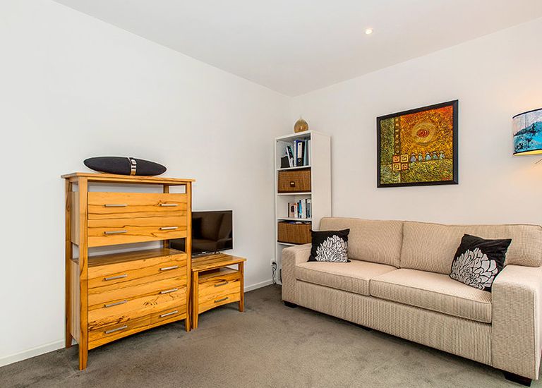 3 / 30 Irvine Crescent, Brunswick West