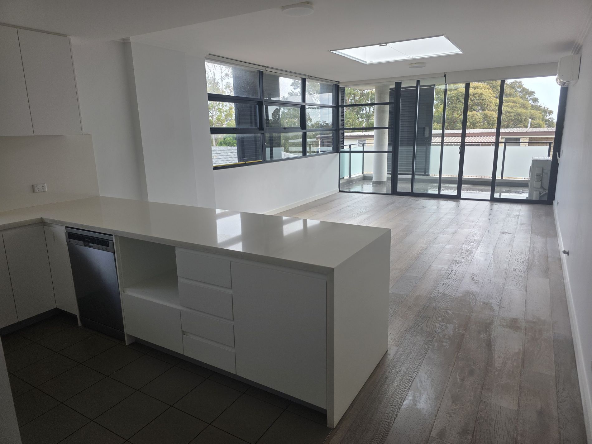 401 / 279 Gardeners Road, Eastlakes