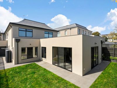 42 Elliott Avenue, Balwyn