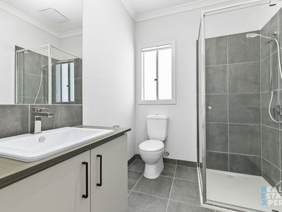 2 Salvia Way, Clyde North