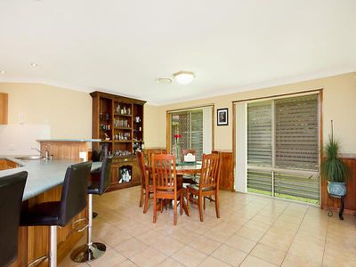 20 Sunningdale Avenue, Rochedale South
