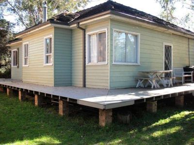 4 Dolphin Avenue, Hawks Nest
