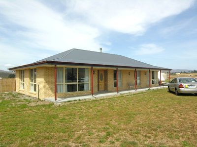52 Lachlan Court, Brighton