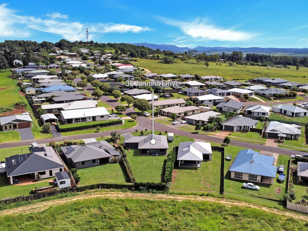 38 Jannina Drive, Atherton