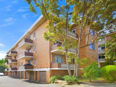 2 / 2 Hayden Place, Botany