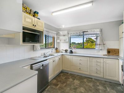16 Pandeen Road, Rochedale South