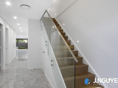15 Rosedale Street, Canley Heights