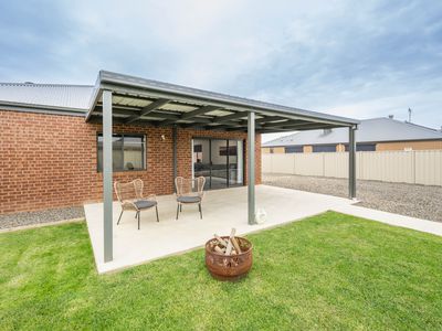 8 Fletcher Avenue, Mooroopna