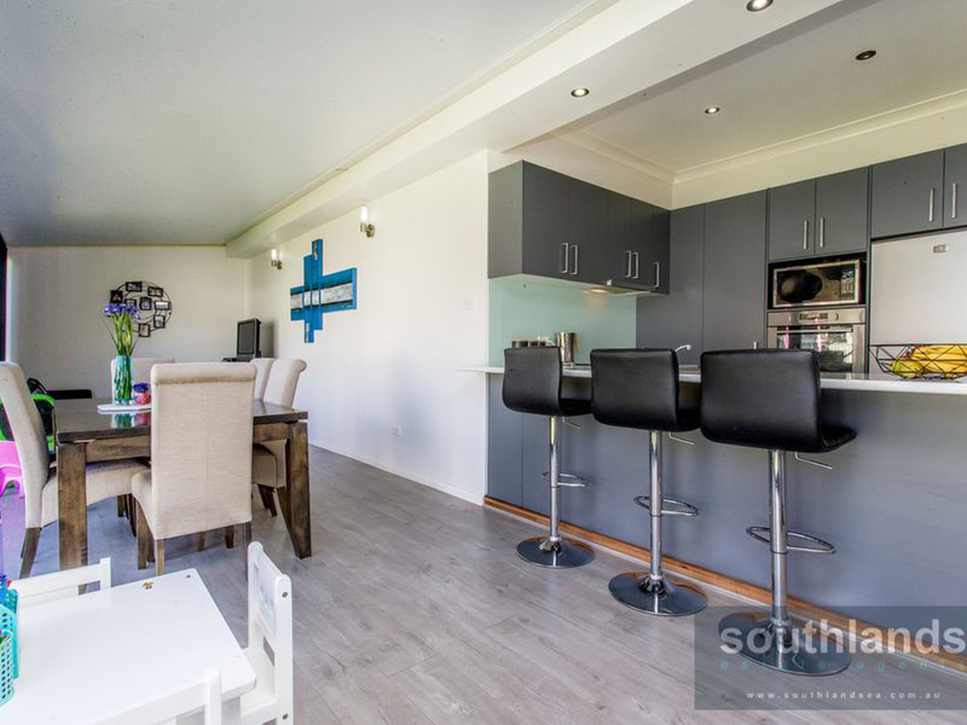 4 Anthony Cres, KINGSWOOD