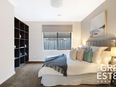 7 Crepe Avenue, Cranbourne West
