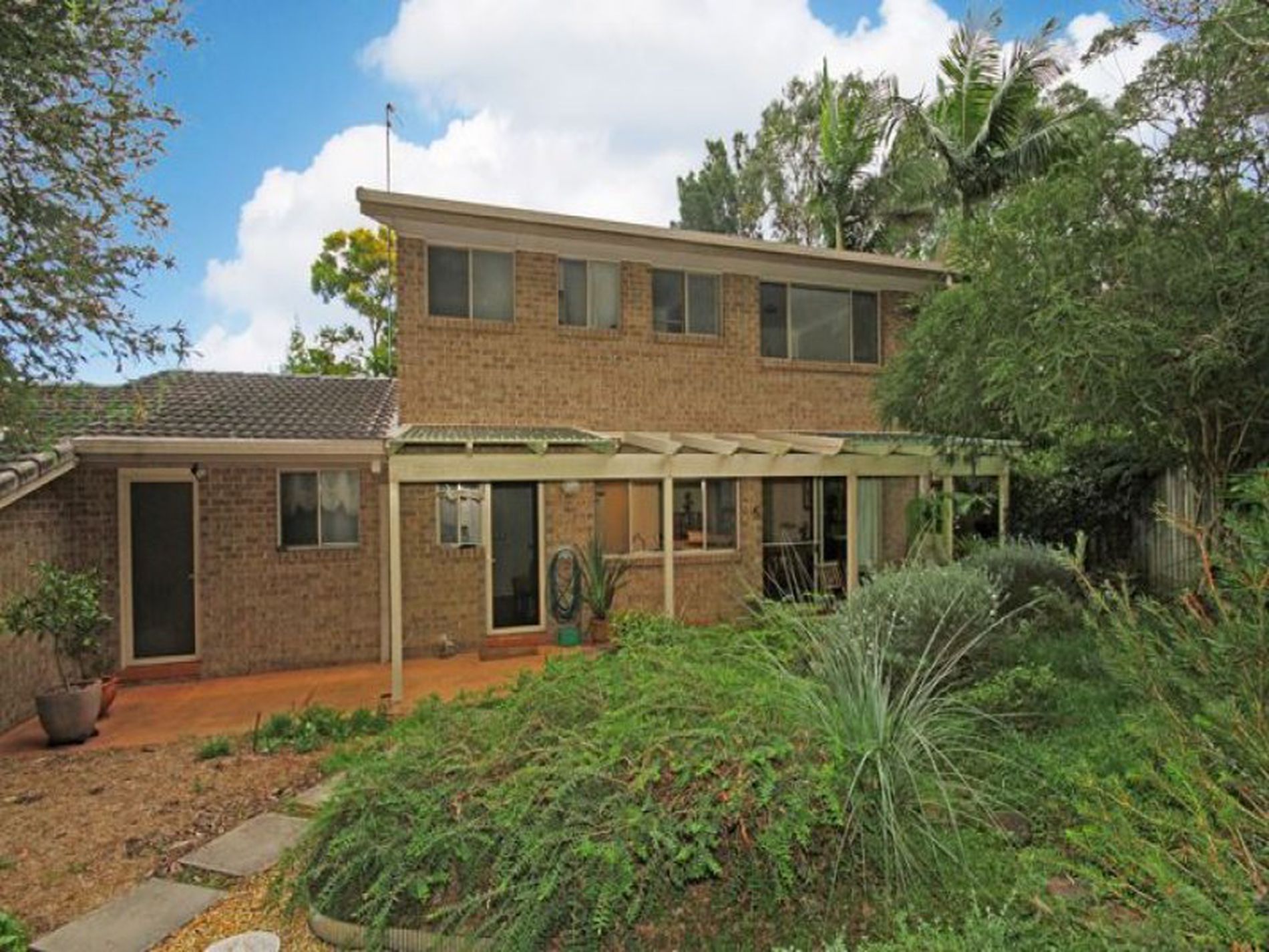 2 / 15 Clyde Street, Mollymook Beach