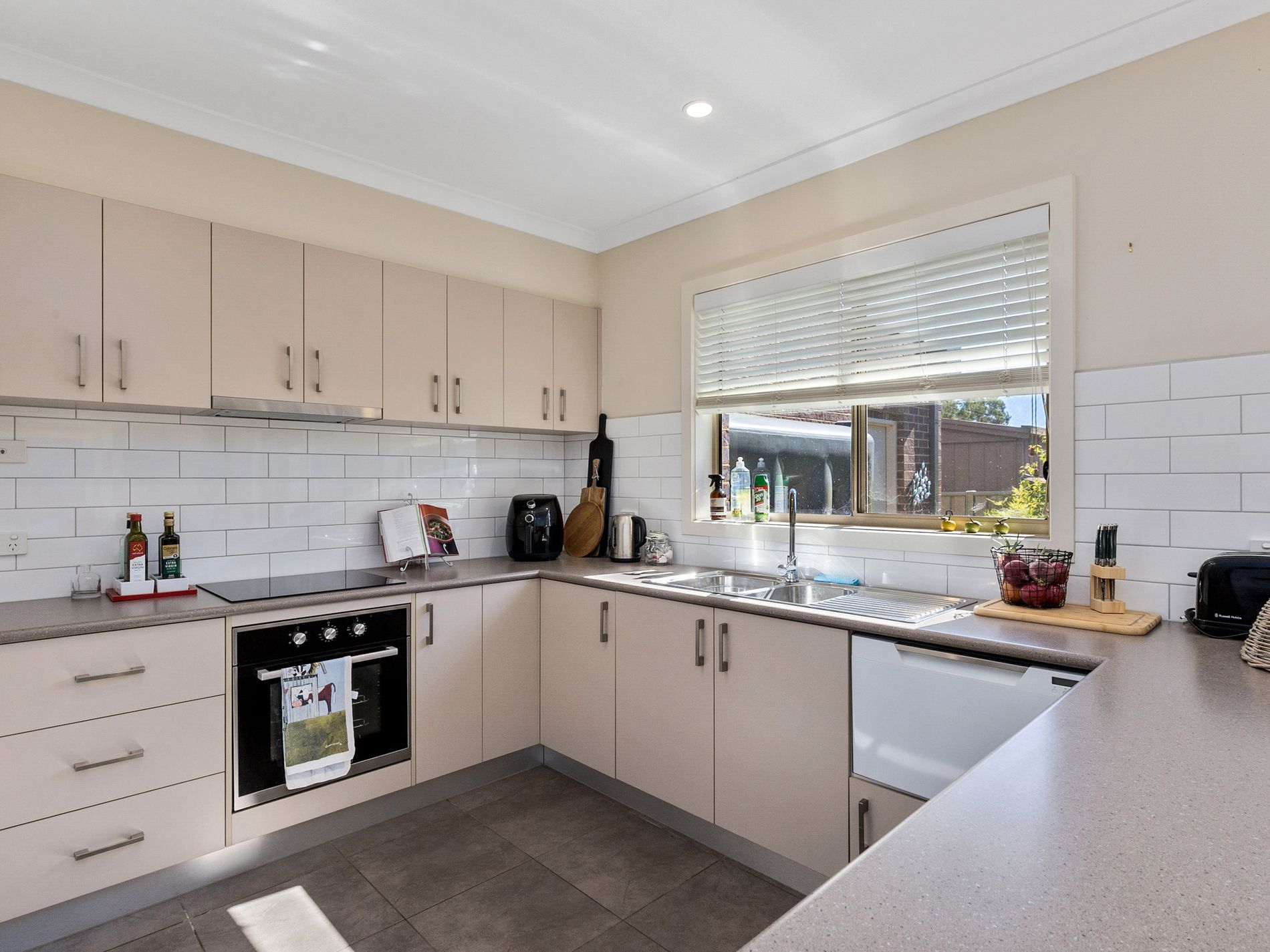 2 / 78 FERGUSON STREET, Broadford