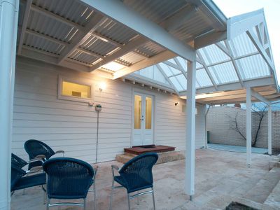 18 Oakover Street, East Fremantle