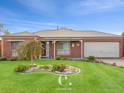 8 Split Court, Leopold