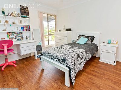 22 Mal Campbell Drive, Craignish