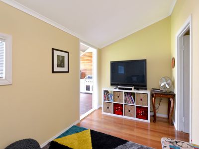 15 Bourke Street, Piccadilly