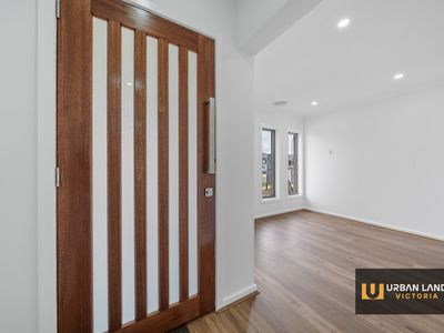 13 stover rd, Clyde North