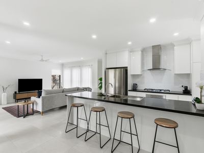 5 Lochern Elbow, Mount Peter