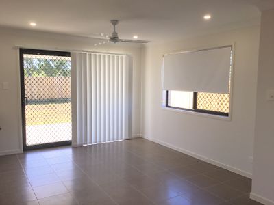 2 / 13 Parker Court, Beaudesert