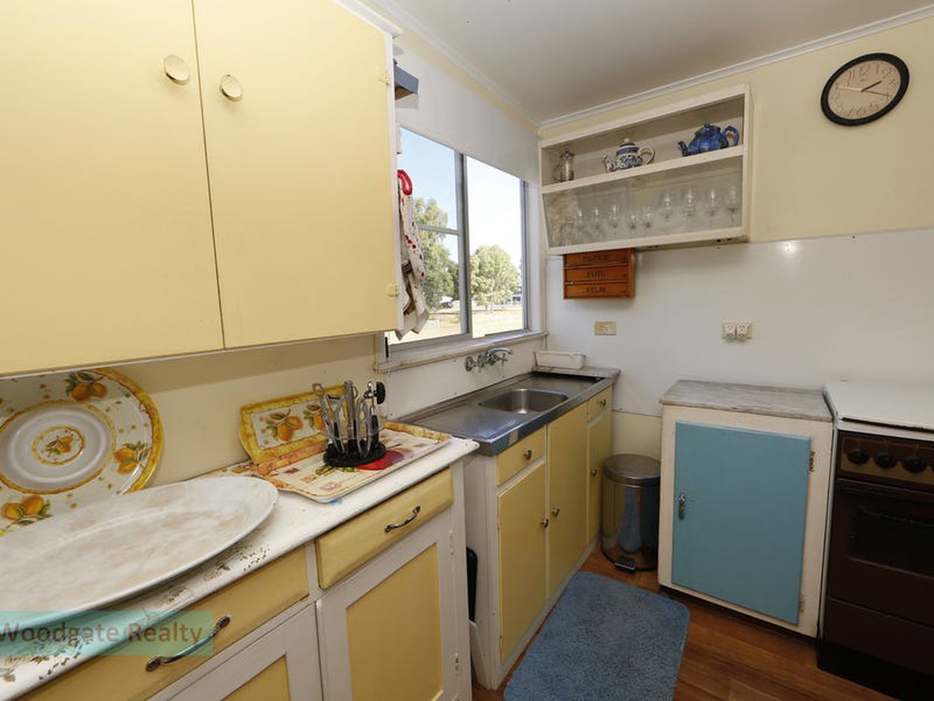 75 Esplanade, Woodgate
