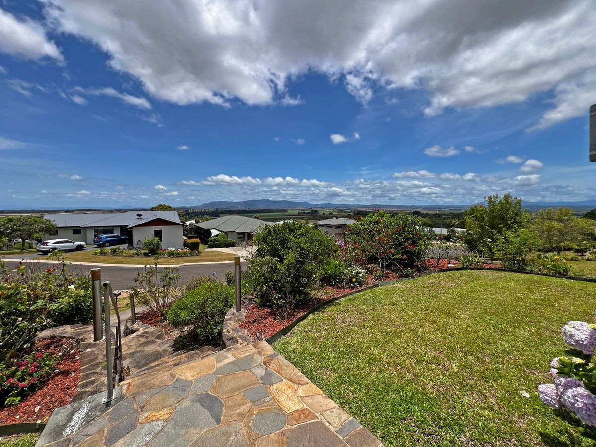 13 Moses Circuit, Atherton