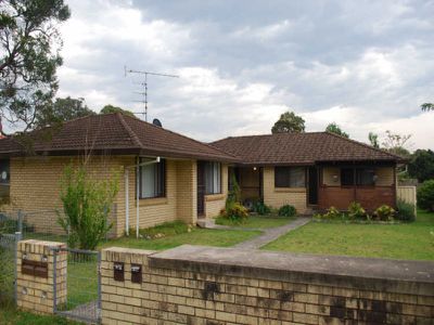 1 / 4 Lyne Street, Oak Flats