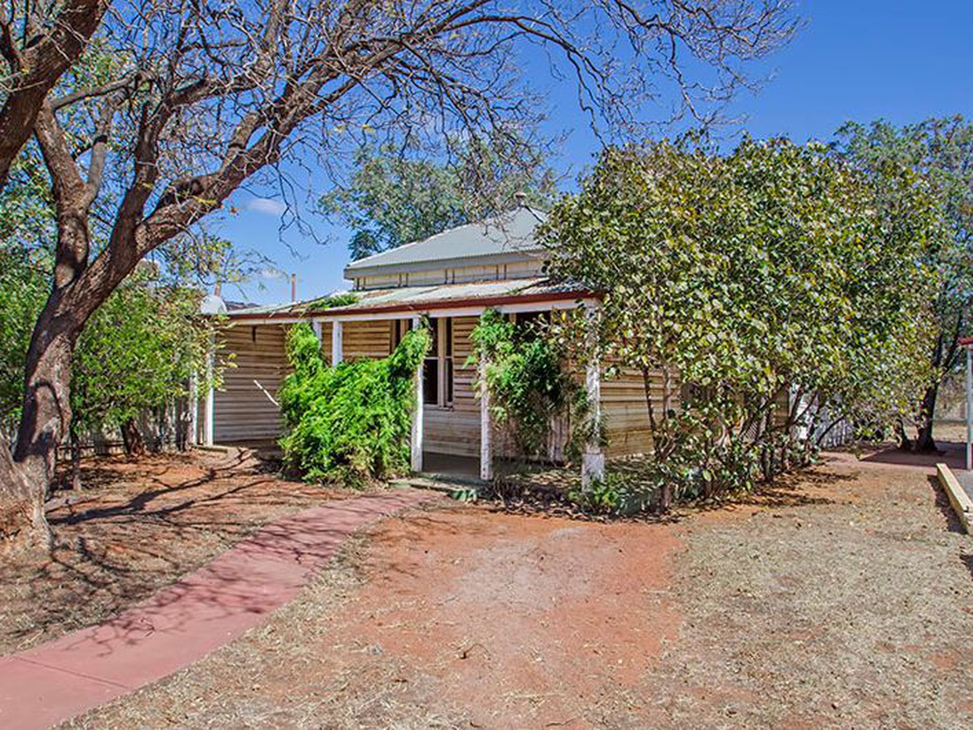 114 Wittenoom Street, West Lamington
