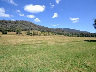 29 Simmonds Creek road, Tawonga South