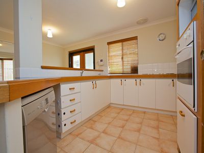 77 Weaponess Road, Scarborough