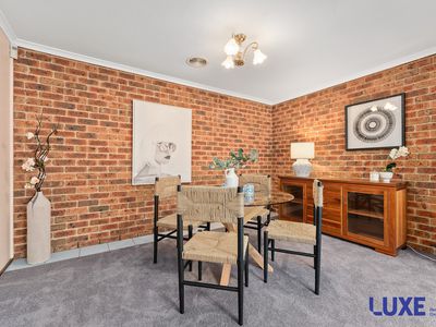 16 Gratton Place , Isaacs