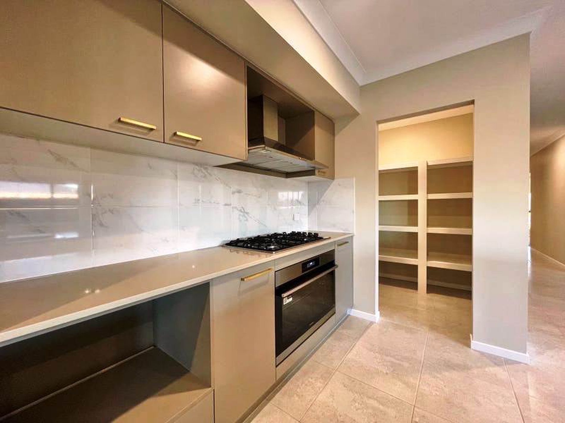 35 Federation Boulevard, Forbes