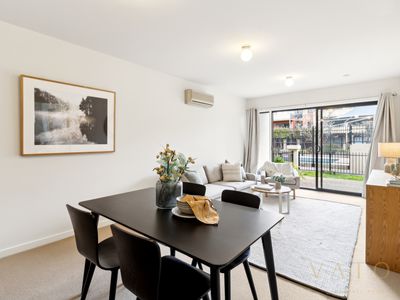 5 / 2 Monash Green Drive, Clayton