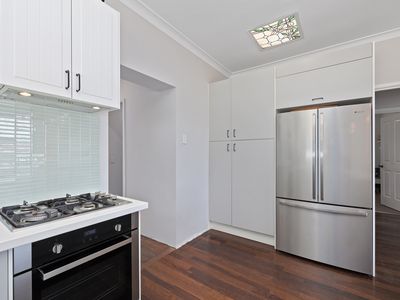 27 Thorsager Street, Coolbellup