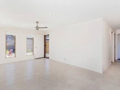 2 / 5 Jovi Court, Scarness