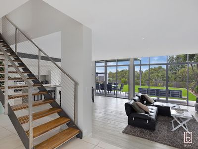 1 White Haven Avenue, Magenta