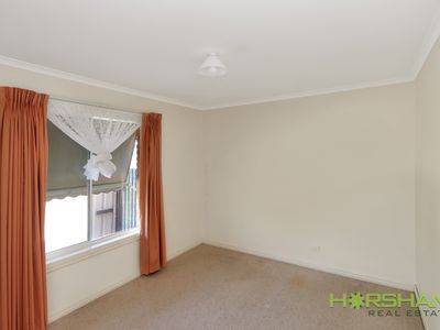 1 / 28 Citrus Avenue, Horsham