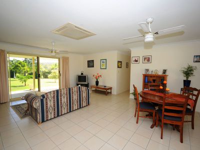 23 SANCTUARY HILLS ROAD, Takura