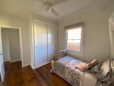 5 Staverly Road, Herne Hill
