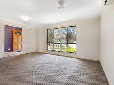 6 Pyeworth Place, Rochedale South