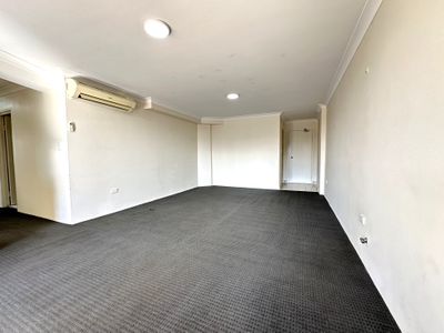 19/181 Hawkesbury Road, Westmead