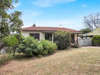 48 Cowcher Way East, Medina