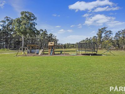 249 Rookery Road, Loira