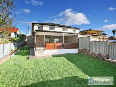 111 Hawksview St, Guildford