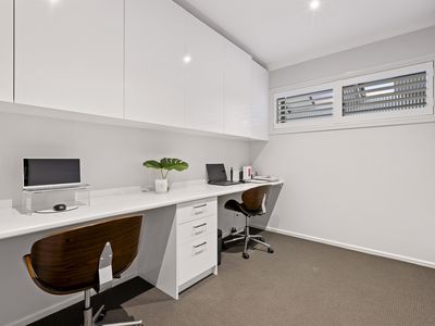 9 Sunnybrook Drive, Wheelers Hill