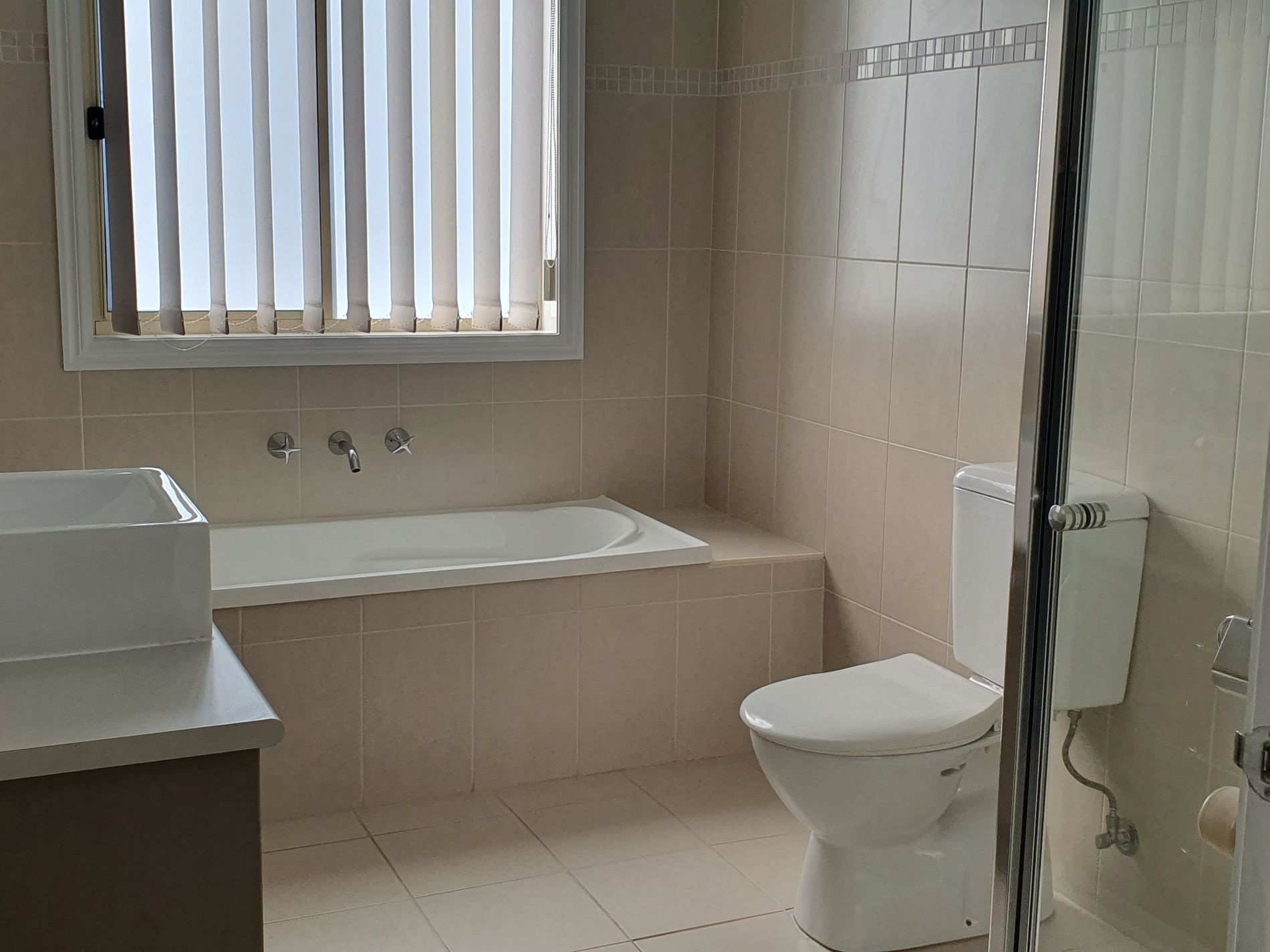 2 / 12 Sexton Court, Altona Meadows